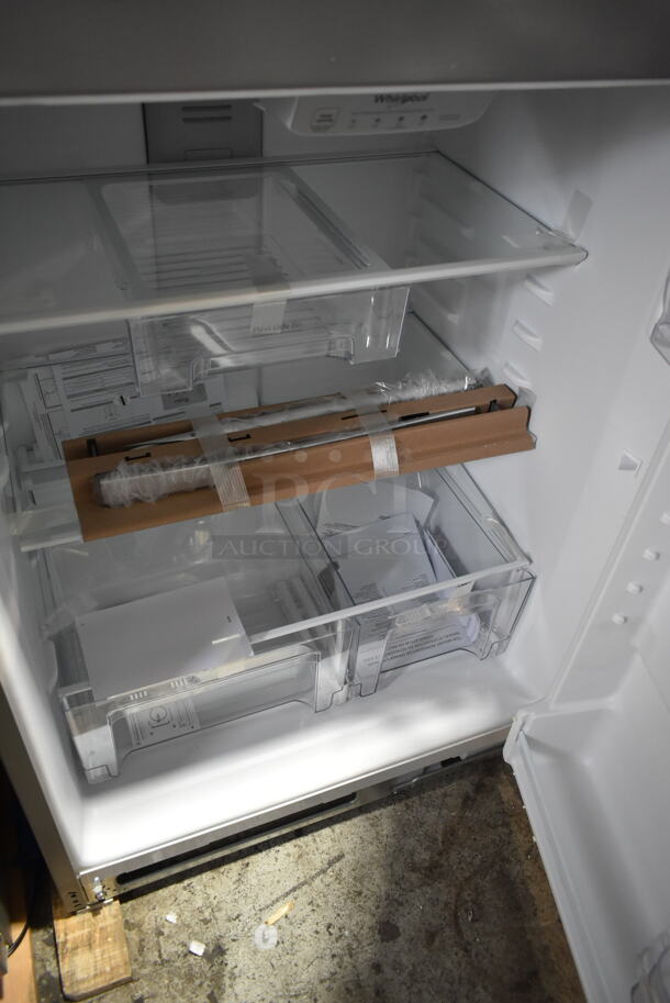 BRAND NEW SCRATCH AND DENT! 2023 Whirlpool WRT311FZDM02 Stainless Steel Cooler Freezer Combo. 115 Volts, 1 Phase. Tested and Working! - Image 4 of 7