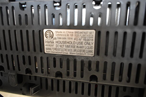 Kalorik BSET41707SS Stainless Steel Countertop 2 Slot Toaster w/ Right Side Griddle. 120 Volts, 1 Phase.  - Image 6 of 7