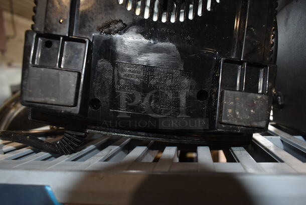 Waring Commercial Metal Countertop Food Processor w/ Bowl and S Blade. 120 Volts, 1 Phase. Tested and Working! - Image 7 of 7