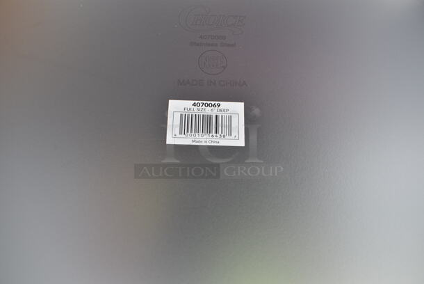 16 BRAND NEW SCRATCH AND DENT! Vollrath Stainless Steel Drop Ins / Lid Including Two 4070120 1/2 Size Lids, Two 4070269 1/2x6 Size Drop In Bins, Four 4070110 Full Size Lids, Nine 4070069 1/1x6 Size Bins.  - Image 10 of 10