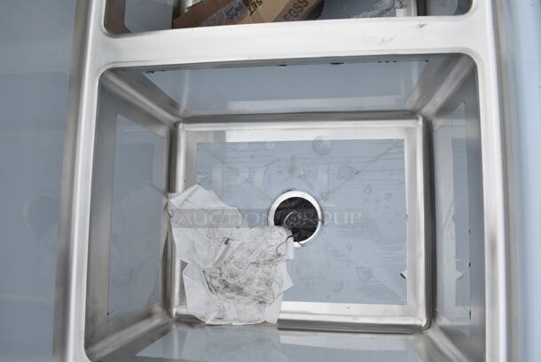 BRAND NEW SCRATCH AND DENT! Regency 600S31620218 88" 16 Gauge Stainless Steel Three Compartment Commercial Sink with Galvanized Steel Legs and 2 Drainboards - 16" x 20" x 12" Bowls - Image 7 of 9