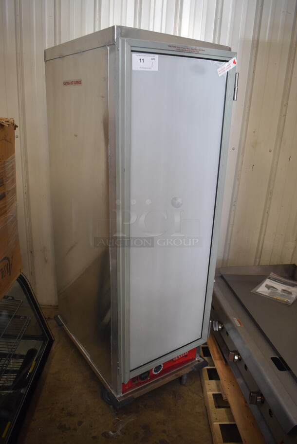BRAND NEW SCRATCH AND DENT! Avantco 177HEAT1836I Insulated Full Size Heating & Holding Cabinet with Clear Door on Commercial Casters. 120 Volts 1 Phase. Tested and Working! - Image 2 of 9