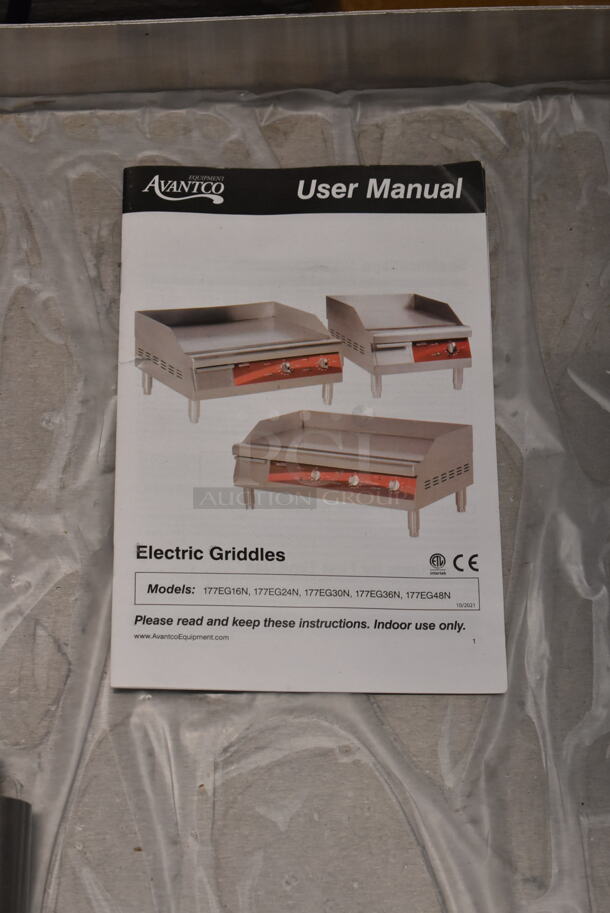 BRAND NEW SCRATCH AND DENT! Avantco 177EG30N Stainless Steel Commercial Countertop Electric Powered Flat Top Griddle. 208/240 Volts, 1 Phase. - Image 4 of 5