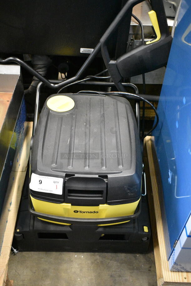 BRAND NEW SCRATCH AND DENT! 2024 Tornado BR 16/3 99406 16" Corded Walk Behind Cylindrical Floor Scrubber - 3 Gallon. 120 Volts, 1 Phase. Tested and Working! - Image 3 of 8