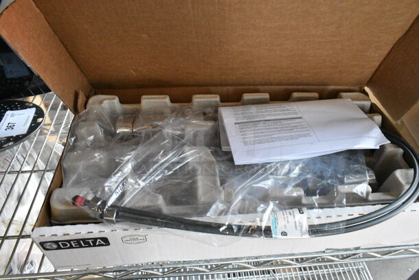 BRAND NEW SCRATCH AND DENT! 26A559LFPP Delta Faucet 559LF-PP 1.2 GPM Deck-Mount Chrome Finish Lavatory Faucet with Lever Handle and Pop-Up Drain - Image 3 of 6