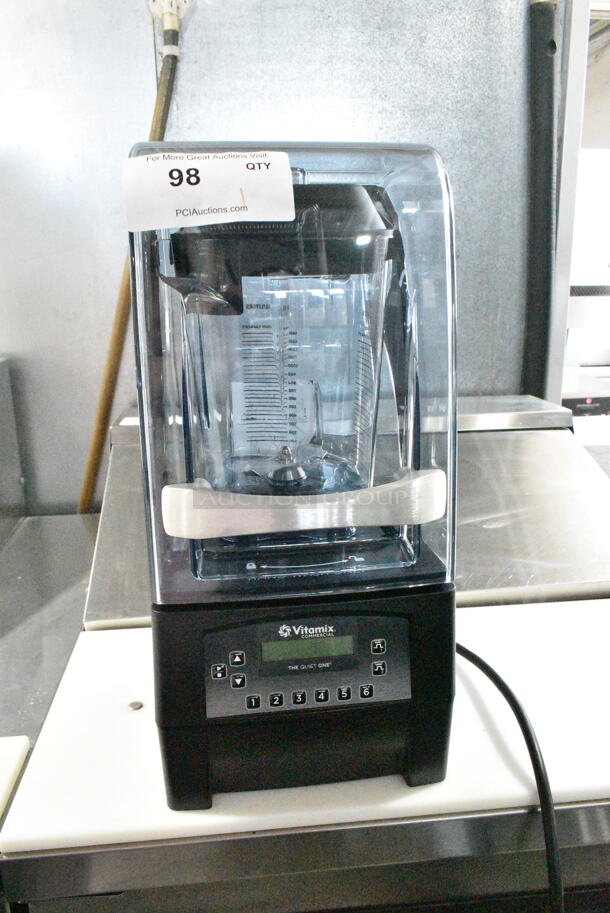 BRAND NEW SCRATCH AND DENT! Vita-Mix VM0145 Quick and Quiet 2.7 hp Blender with Sound Enclosure and 40 oz. Container. 120 Volts, 1 Phase. Tested and Working! - Image 2 of 6