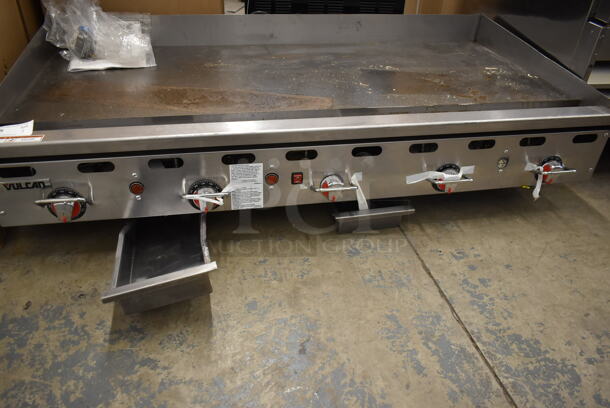 Wolf 960RX-101 Stainless Steel Commercial Countertop Natural Gas Powered Flat Top Griddle. 135,000 BTU. - Image 3 of 8