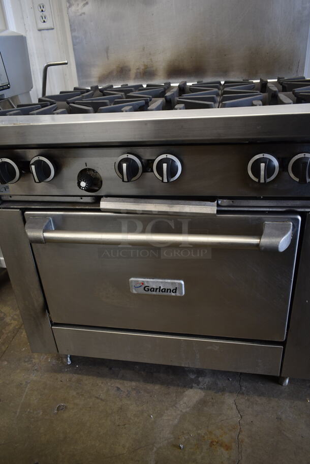 Garland G36-6R Stainless Steel Commercial Natural Gas Powered 6 Burner Range w/ Oven and Back Splash. - Image 4 of 8