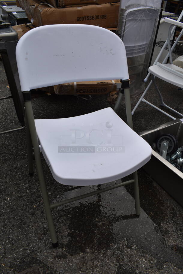4 BRAND NEW SCRATCH AND DENT! White Poly Folding Chairs. 4 Times Your Bid! - Image 5 of 6