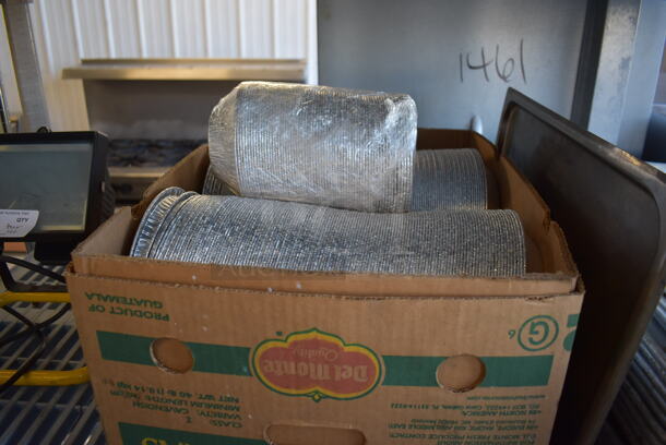 ALL ONE MONEY! Tier Lot of Various Items Including Right Touch 83981 Light and 14 Metal Full Size Baking Pans - Image 5 of 7
