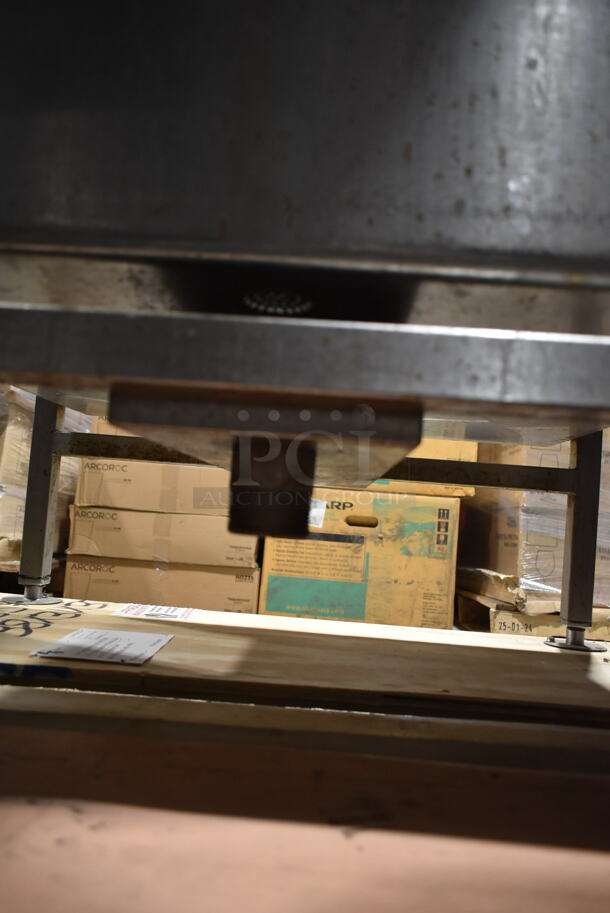 Market Forge R1600E Stainless Steel Commercial Floor Style 16 Gallon Tilting Skillet. 208 Volts, 1/3 Phase.  - Image 6 of 7