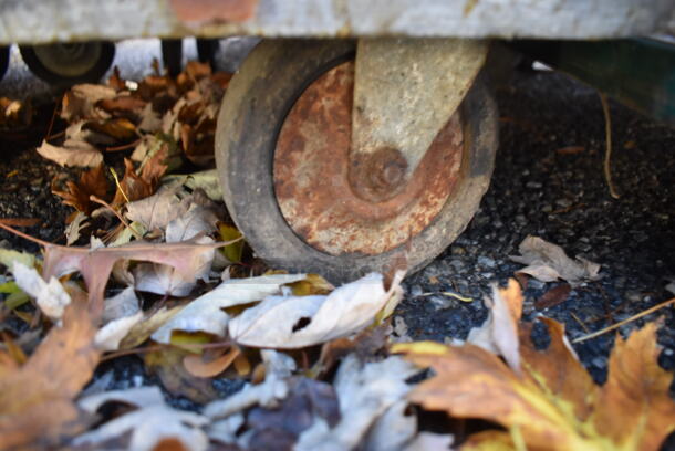 Metal Commercial Enclosed Pan Transport Rack on Commercial Casters. 22x27x66 - Image 6 of 6