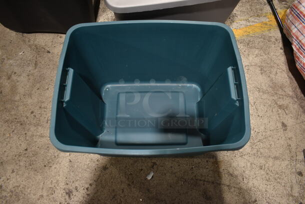 ALL ONE MONEY! Lot of 4 Poly Bins and Lids - Image 7 of 7