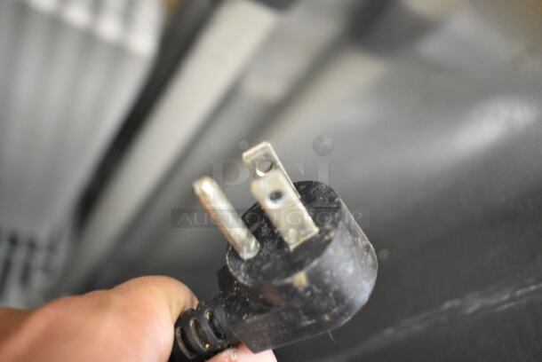 Delfield 406-STAR2 Stainless Steel Commercial Single Door Undercounter Cooler on Commercial Casters. 115 Volts, 1 Phase. Tested and Working! - Image 4 of 4