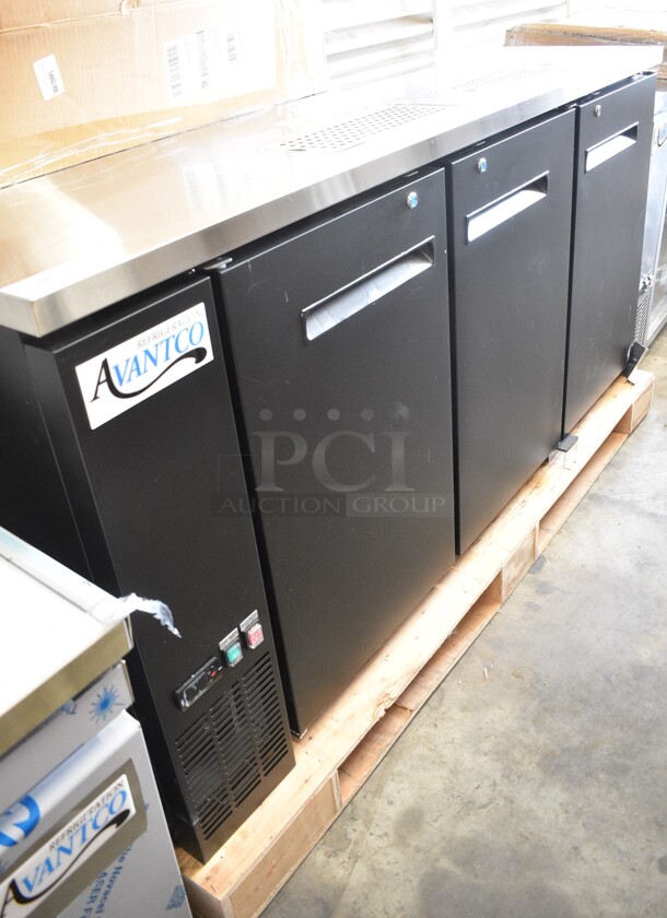BRAND NEW SCRATCH AND DENT! 2024 Avantco 178UDD72HC Stainless Steel Commercial (2) Double Tap Kegerator Beer Dispenser. (3) 1/2 Keg Capacity. 115 Volts, 1 Phase.   - Image 2 of 7