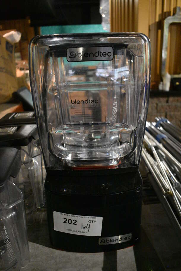 Blendtec CQB1 Metal Commercial Countertop Blender w/ Dome Cover and 4 Pitchers. 110-120 Volts, 1 Phase. 8.5x8.5x17. Item Was in Working Condition on Last Day of Business. (bar) - Image 2 of 6
