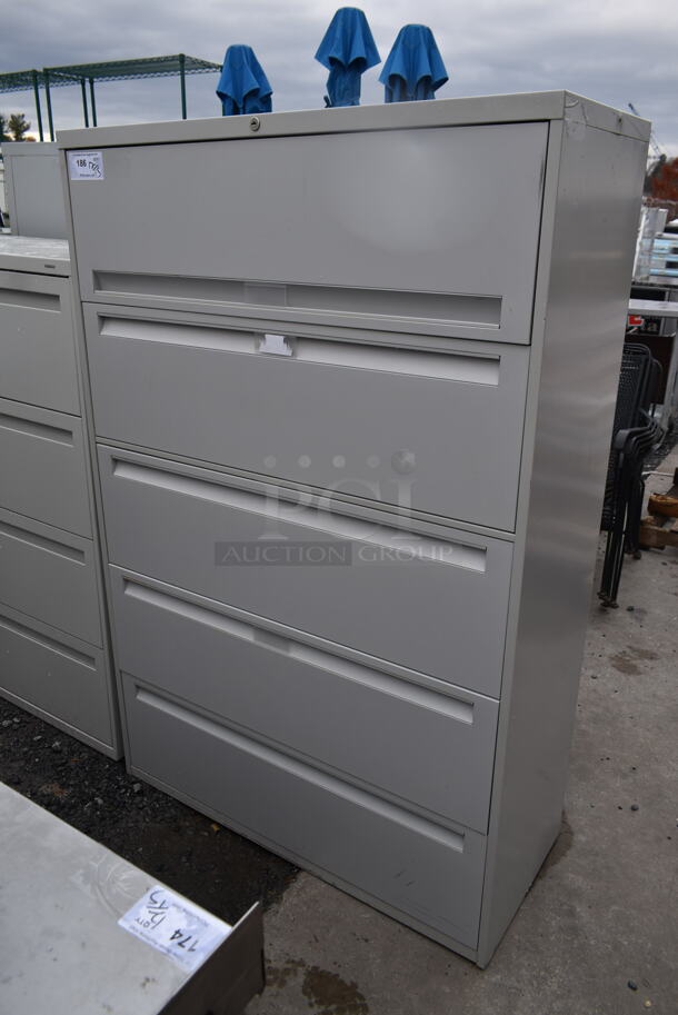 Metal 4 Drawer and 1 Cabinet Filing Cabinet. - Image 1 of 6