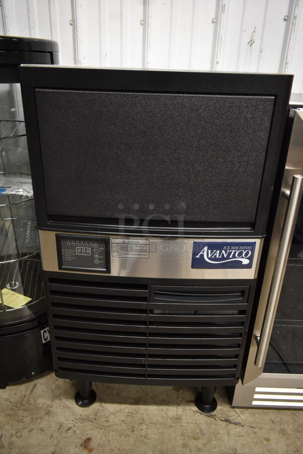 BRAND NEW SCRATCH AND DENT! Avantco 194UCF120A Stainless Steel Commercial Undercounter Self Contained Full Cube Ice Machine. 115 Volts, 1 Phase.  - Image 3 of 6