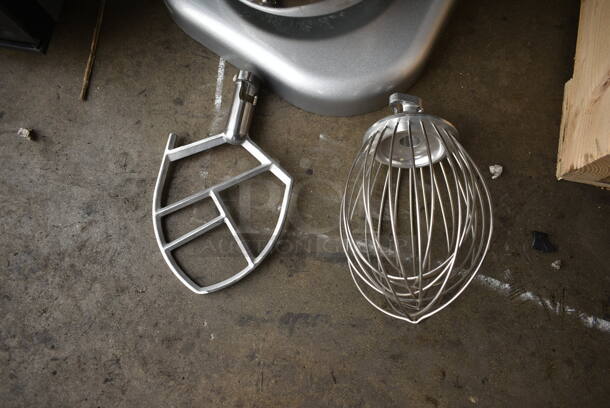 BRAND NEW SCRATCH AND DENT! Metal Commercial Countertop Planetary Dough Mixer w/ Stainless Steel Mixing Bowl, Bowl Guard, Dough Hook, Whisk and Paddle Attachments. 120 Volts, 1 Phase. Tested and Working! - Image 2 of 11