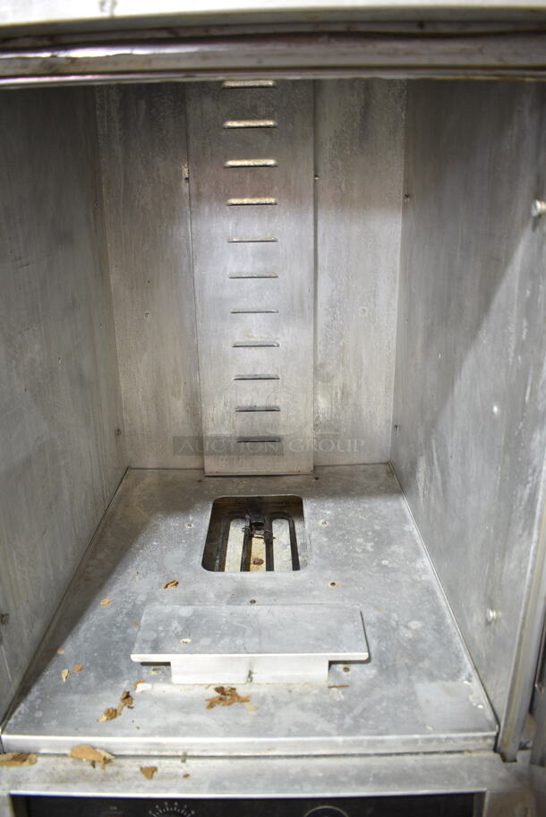Cres Cor 5495 039 Metal Commercial Heated Holding Cabinet on Commercial Casters. 120 Volts, 1 Phase. Tested and Working! - Image 3 of 6