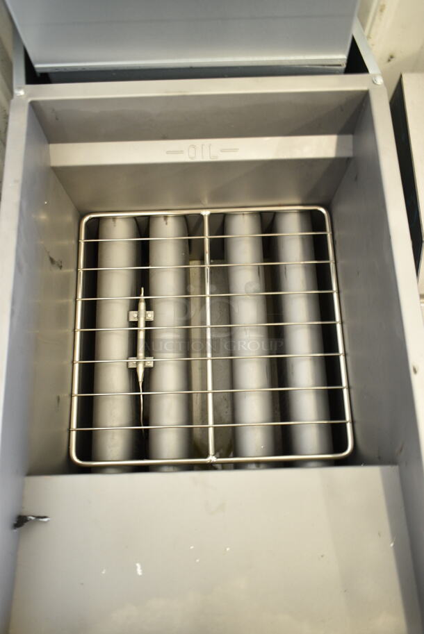 BRAND NEW SCRATCH AND DENT! Vulcan 1VEG50M-1 Stainless Steel Commercial Floor Style Natural Gas Powered Deep Fat Fryer. 85,000 BTU.  - Image 4 of 8