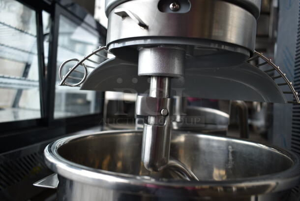 BRAND NEW SCRATCH AND DENT! Metal Commercial Countertop Planetary Dough Mixer w/ Stainless Steel Mixing Bowl, Bowl Guard, Dough Hook, Whisk and Paddle Attachments. 120 Volts, 1 Phase. Tested and Working! - Image 9 of 11