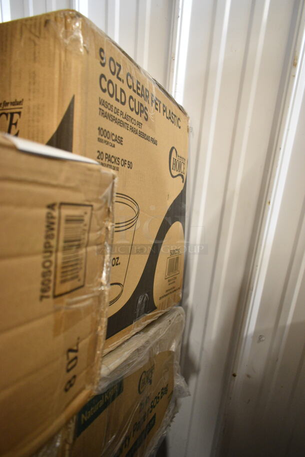 PALLET LOT of 25 BRAND NEW Boxes Including 500CC9 Customizable Plastic Squat Cold Cup, 2 Box Choice Shorty Paper SOS Bag, 500LFLAT Choice Clear Flat Lid with Straw Slot - 9, 12, 16, 20, and 24 oz. - 1000/Case, 394365M Noble Medium Gloves, 347RP10WHSS Visions Wave 10" White Plastic Plate - 144/Case, Choice Muffin Cupcake Containers, 500CC32P Clear PET Plastic Cold Cup - 32 oz, 760PCC16W 16 oz. White Poly Paper Cold Cup, 128HD8COMBO ChoiceHD 8 oz. Microwavable Translucent Plastic Deli Container and Lid Combo Pack - 240/Case, 130TONG6BLK Black Disposable Plastic Tongs, 760PCC16 Choice 16 oz. Poly Paper Cold Cup - 1000/Case, Dessert Cups, Dart 85HT1R 8" x 8" x 3" White Foam Square Take Out Container with Perforated Hinged Lid. 25 Times Your Bid! - Image 2 of 12