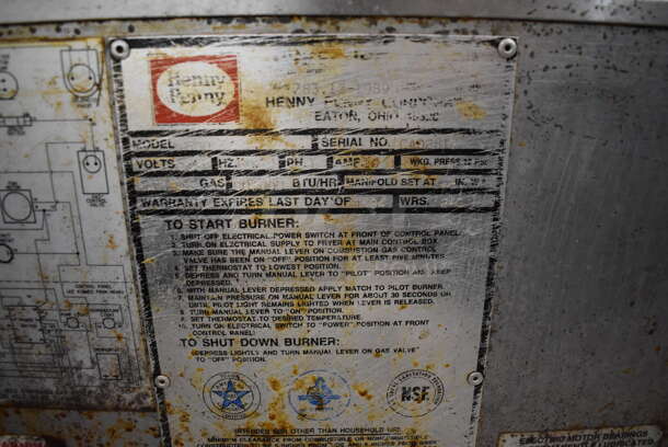 Henny Penny 600 Stainless Steel Commercial Floor Style Natural Gas Pressure Fryer on Commercial Casters. 80,000 BTU. 18x40x48 - Image 7 of 10