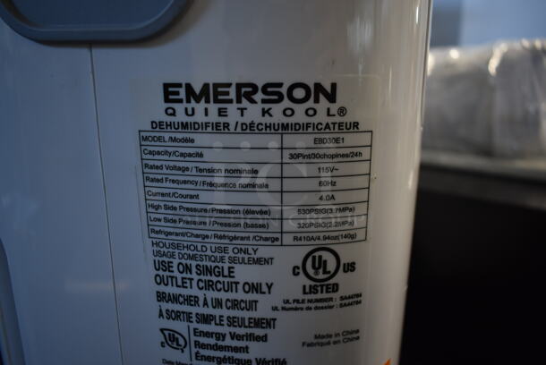 BRAND NEW SCRATCH AND DENT! Emerson EBD30E1 30 Pint Portable 3 Speed Quiet Dehumidifier. 115 Volts, 1 Phase. Tested and Working! - Image 5 of 5