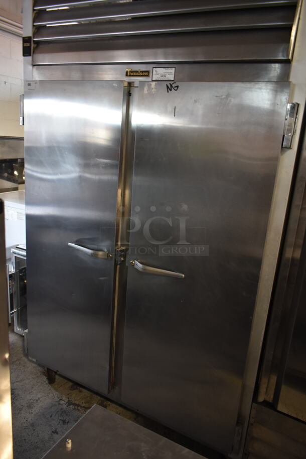 Traulsen G20010 Stainless Steel Commercial 2 Door Reach In Cooler w/ Poly Coated Racks on Commercial Casters. 115 Volts, 1 Phase.  Tested and Powers On But Does Not Get Cold - Image 3 of 7