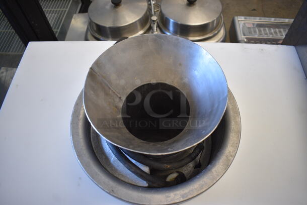 Round O Matic R-900 Stainless Steel Commercial Floor Style Dough Rounder on Commercial Casters. 115 Volts, 1 Phase. 36x28x44. Tested and Working! - Image 4 of 7
