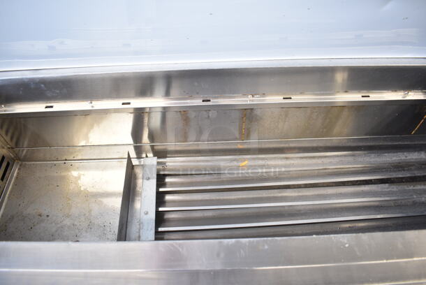 Avantco 178SSPPT3 Stainless Steel Commercial Pizza Prep Table w/ 6 Drawers on Commercial Casters. 115 Volts, 1 Phase. Tested and Does Not Power On - Image 4 of 12