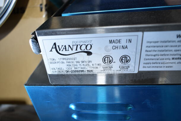 BRAND NEW SCRATCH AND DENT! 2023 Avantco 177PG200GST Stainless Steel Commercial Panini Sandwich Grill with Timer, Grooved Top and Smooth Bottom Plates, and 13 3/8" x 8 3/4" Cooking Surface. 120 Volts, 1 Phase. Tested and Working! - Image 5 of 5