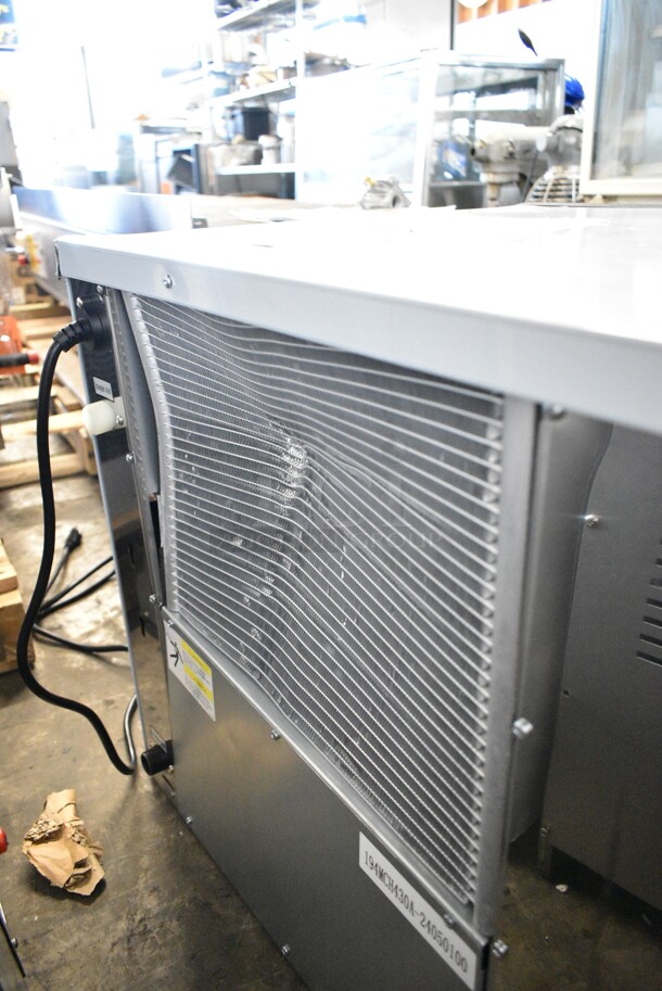 BRAND NEW SCRATCH AND DENT! 2024 Avantco 194MCH430A Stainless Steel Commercial 30" Modular Half Cube Ice Machine - 400 lb. 115 Volts, 1 Phase. - Image 6 of 7