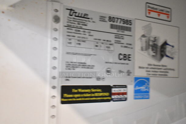 2015 True GDM-49-LD ENERGY STAR Metal Commercial 2 Door Reach In Cooler Merchandiser w/ Poly Coated Racks. 115 Volts, 1 Phase. Tested and Working! - Image 5 of 5