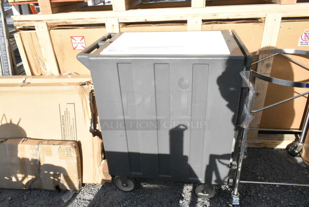 BRAND NEW SCRATCH AND DENT! Cambro 1826LTC Gray Poly Portable Ice Bin on Commercial Casters. - Image 2 of 5