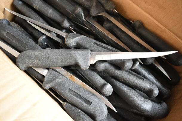 60 SHARPENED Stainless Steel Knives Including Fillet Knives. 60 Times Your Bid!  - Image 4 of 4