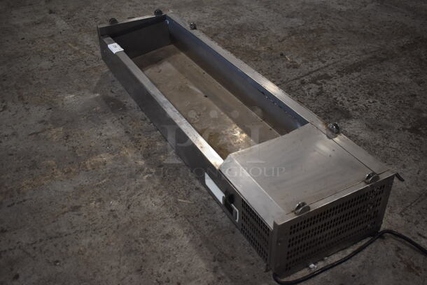 VRX1500/380 Stainless Steel Commercial Countertop Refrigerated Rail. No Lid. 115 Volts, 1 Phase. Tested and Working! - Image 2 of 4
