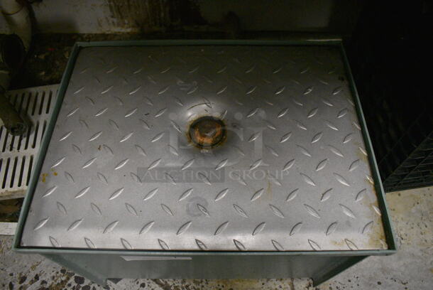 Metal Commercial Grease Trap. 19x14x12. (kitchen) - Image 4 of 4