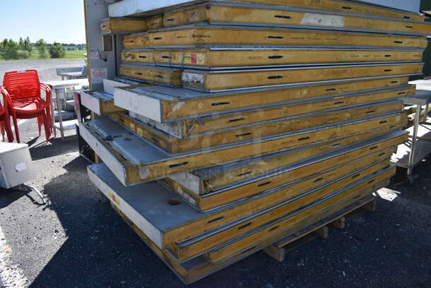 2 Kolpak Walk In Boxes That Make Up One 18'x8'x7' Combo Box w/ Bohn Model ADT065AK 115 Volt, 1 Phase Condenser, Bohn Model LET065BK 208-230 Volt, 1 Phase Condenser, Russell Model RLH080M44-D 208 Volt, 1 Phase Compressor and Russell Model RLH165L44-E 208 Volt, 3 Phase Compressor. 2 Times Your Bid! - Image 12 of 12