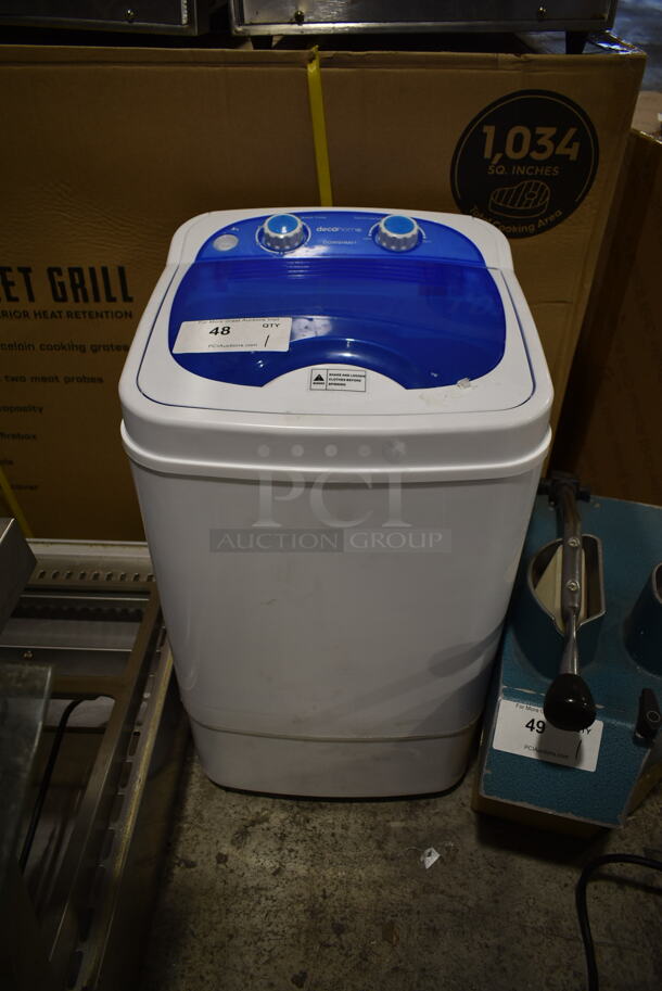 DecoHome DGWSHM01 Washing Machine. 110-120 Volts, 1 Phase. 