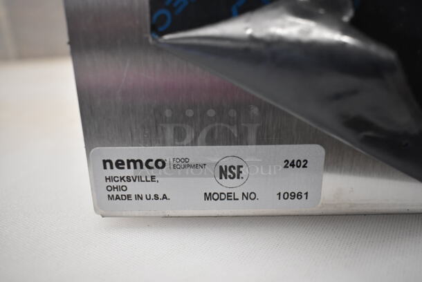 BRAND NEW SCRATCH AND DENT! Nemco 10961  Asept Stainless Steel Countertop Pump Dispenser for 1.5 Gallon / 6 Qt. Pouches - Image 9 of 9