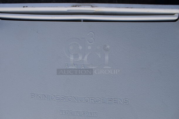 6 Bikini Design Jorge Pensi Amat White Bar Height Chairs on Metal Legs. Stock Picture - Cosmetic Condition May Vary. 16x16x41. 6 Times Your Bid! - Image 7 of 8