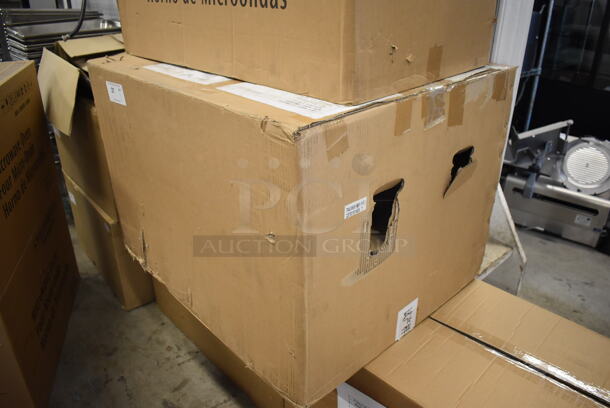 BRAND NEW SCRATCH AND DENT! 2021 Frigidaire Professional PMBD3080AF 30'' Built-In Convection Microwave Oven with Drop-Down Door. Stock Picture Used For Gallery Picture. - Image 3 of 5