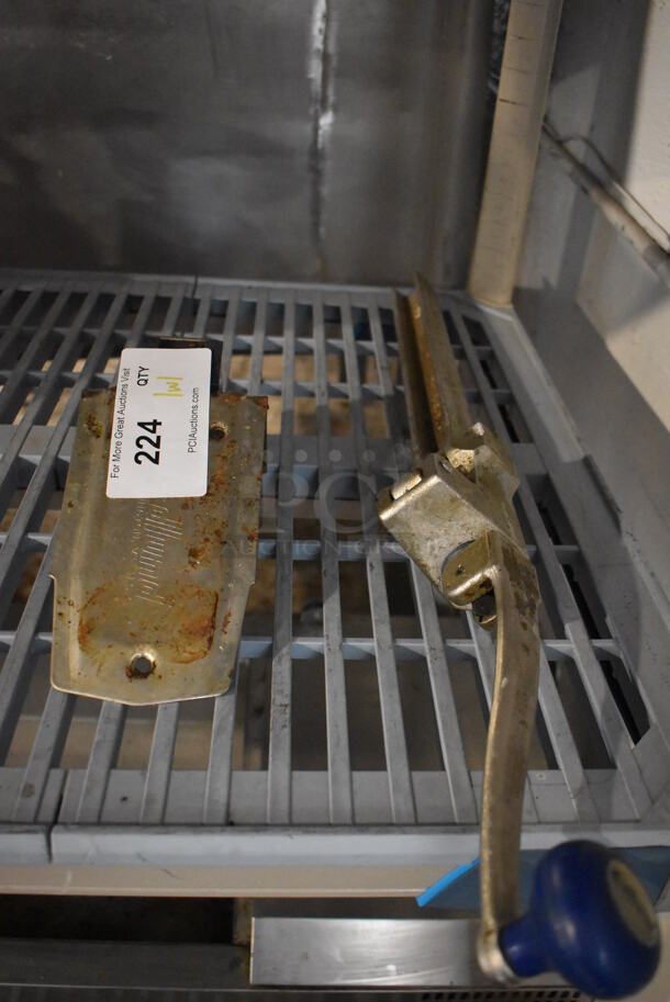 Metal Commercial Can Opener and Mount. Opener Does Not Fit In Mount. Includes 2.5x3.5x25.5 - Image 1 of 2