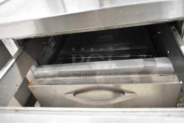 Beverage Air WTRCS36-1-48 Stainless Steel Commercial 2 Drawer Chef Base. 115 Volts, 1 Phase. Tested and Powers On But Does Not Get Cold
 - Image 3 of 5