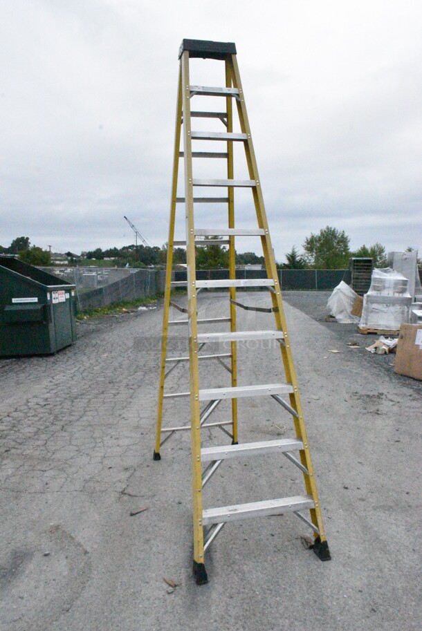 11' A Frame Ladder. - Image 1 of 6