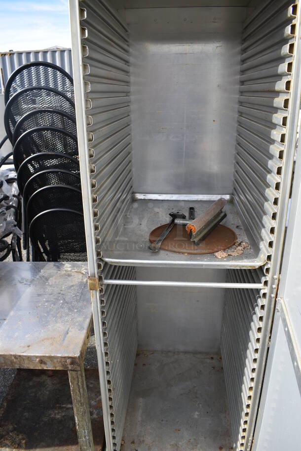 Cres-Cor 100-1841 Metal Commercial Enclosed Pan Transport Rack on Commercial Casters. 21x28x70 - Image 4 of 5