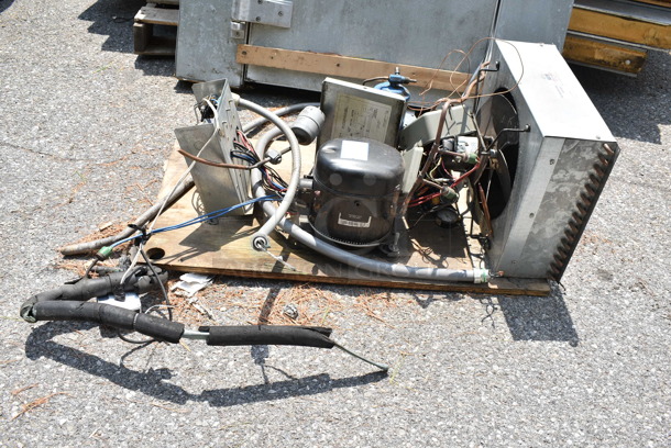 Norlake Walk In Box w/ Copeland ART82C1-CAA-901 115 Volt, 1 Phase Compressor and RDI Evaporator Fan. Picture of the Unit Before Removal Is Included In the Listing. - Image 6 of 11