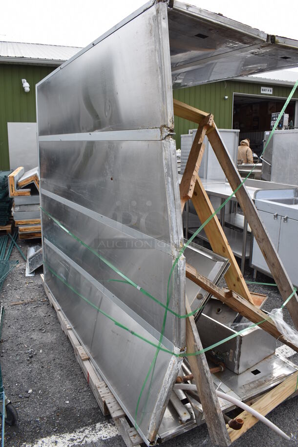 2020 Baxter Model PB200-M70 Stainless Steel Commercial Floor Style 2 Door Roll In Rack Proofer. See Pictures For Damage, Additional Pictures of Unit Before Freight Damage Is Listed. Does Not Come w/ Pan Racks Shown In Pictures. 208/240 Volts, 1 Phase. 72x42x92 - Image 8 of 12